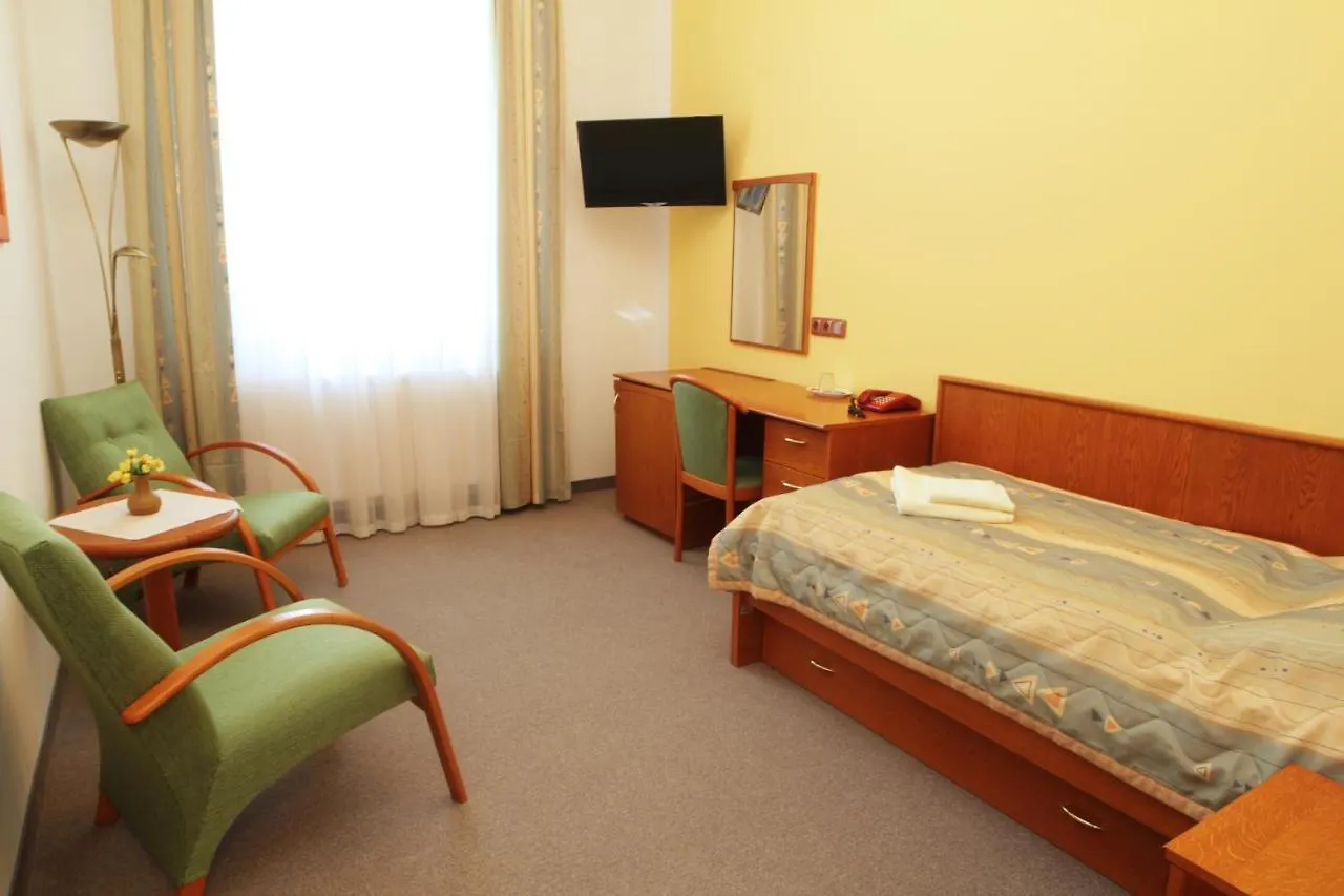 Lázeňský Hotel Sadový Pramen Karlovy Vary 3*,